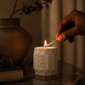 Marble stone scented candle | Jardin d'Intérieur - Image 4