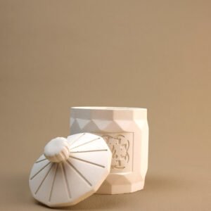 marble stone scented candle. patchouli iris sandalwood fragrance scented candles. handmade in Bordeaux. Design scented objects created by Flamme delixir